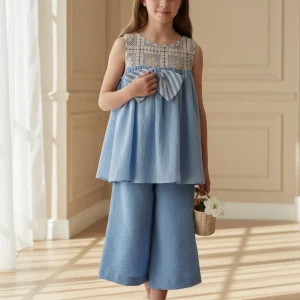 Conjunto blusa azul y pantalon ancho "Nagare"