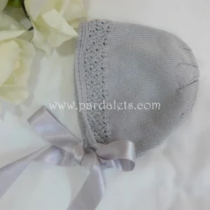 Capota gris con calado Paloma de la O