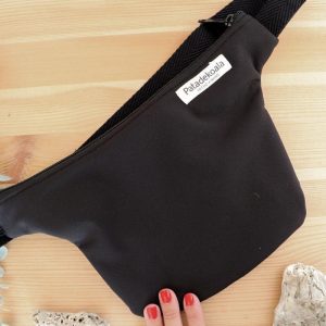 Riñonera impermeable plana Negra